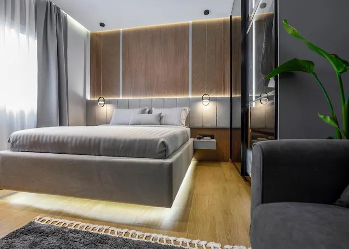 Aristotelian Virtues - Tharros Apartament Salonic