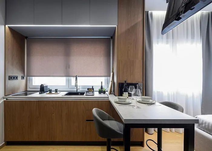 Apartament Aristotelian Virtues - Tharros