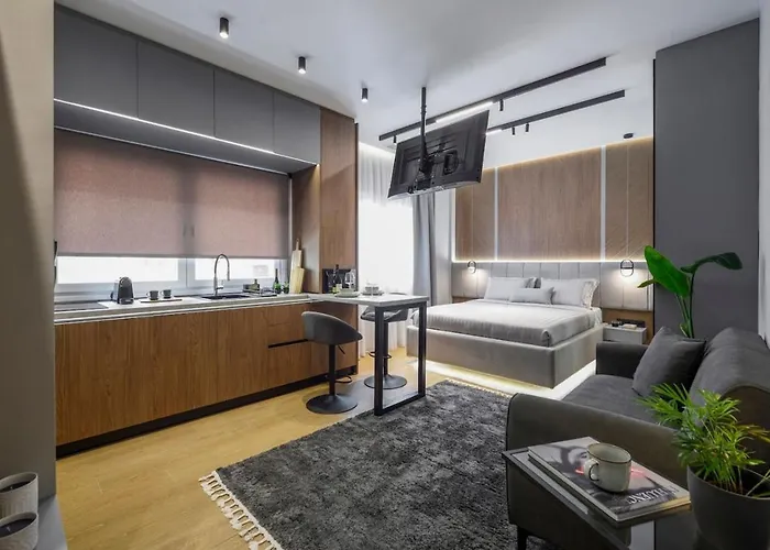 Aristotelian Virtues - Tharros Apartament
