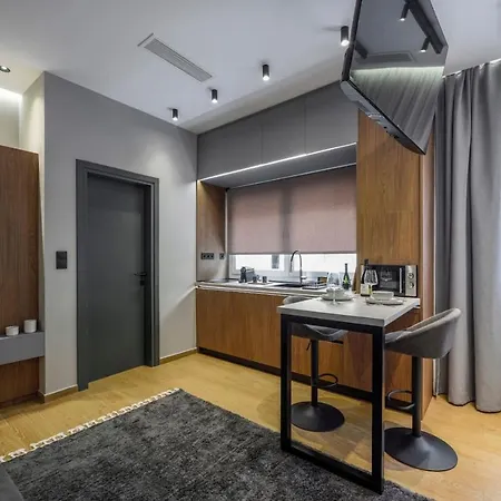 Aristotelian Virtues - Tharros Apartment *