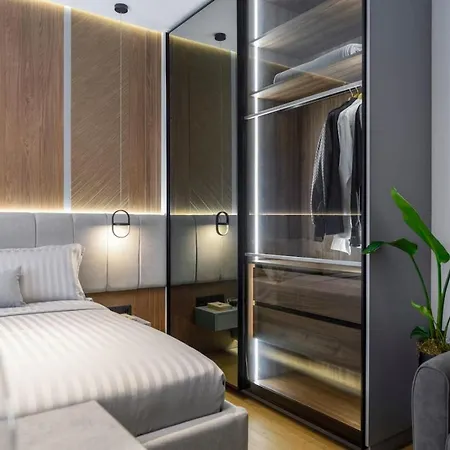 Aristotelian Virtues - Tharros Salonicco