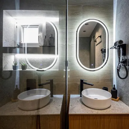 Apartment Aristotelian Virtues - Tharros Thessaloniki