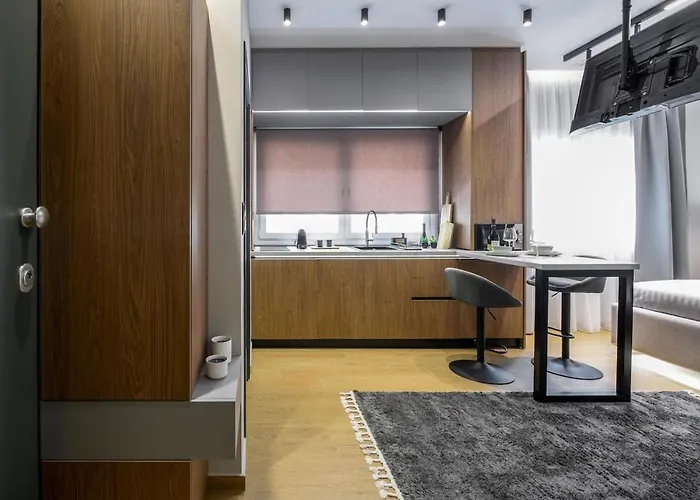 Aristotelian Virtues - Tharros Apartment *