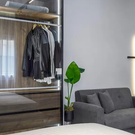 Aristotelian Virtues - Tharros *