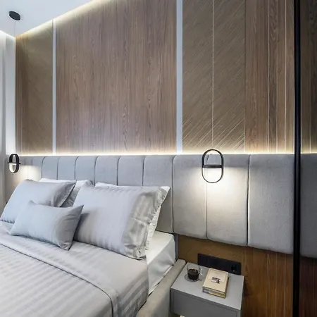 Aristotelian Virtues - Tharros * Tessalónica